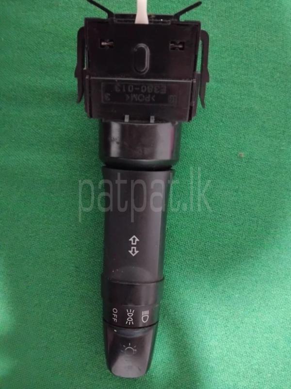 Montero 2015 headlight switch