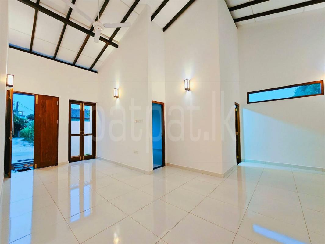 House for Sale in Athurugiriya ads-image-1
