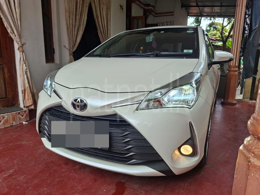 Toyota Vitz 2018 - பயன்படுத்தப்பட்டது கார் sale in Sri Lanka - patpat.lk