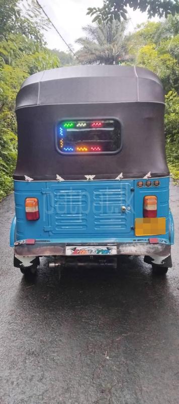 Bajaj Three Wheel 2011 - பயன்படுத்தப்பட்டது முச்சக்கர வண்டி sale in Sri Lanka - patpat.lk