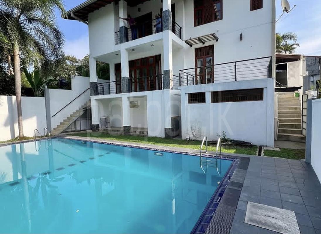 House for Sale in Talawatugoda