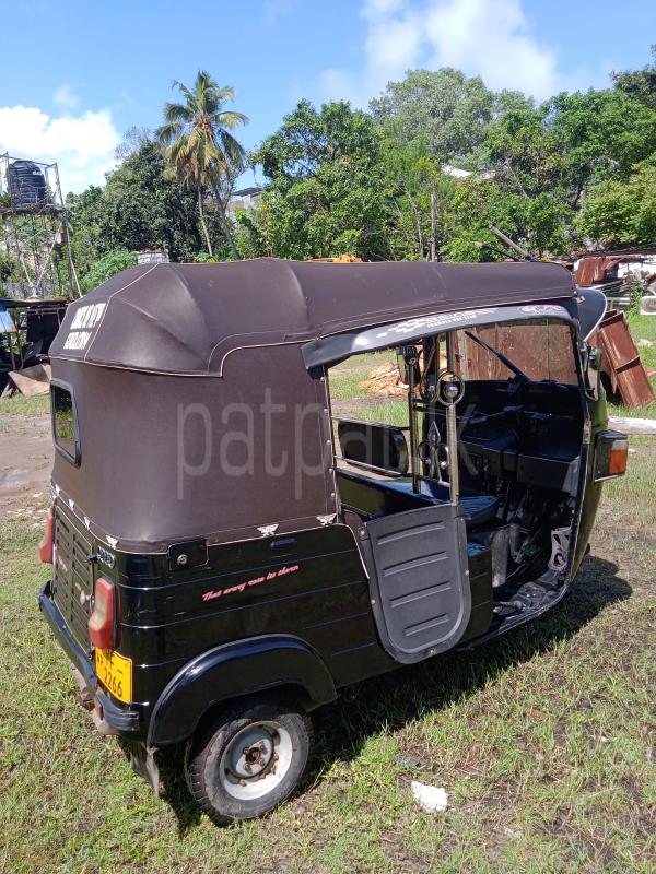 Bajaj Three Wheel 2010 - பயன்படுத்தப்பட்டது முச்சக்கர வண்டி sale in Sri Lanka - patpat.lk