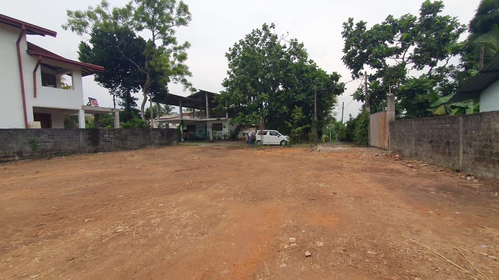 Residential Land for Sale in Talawatugoda