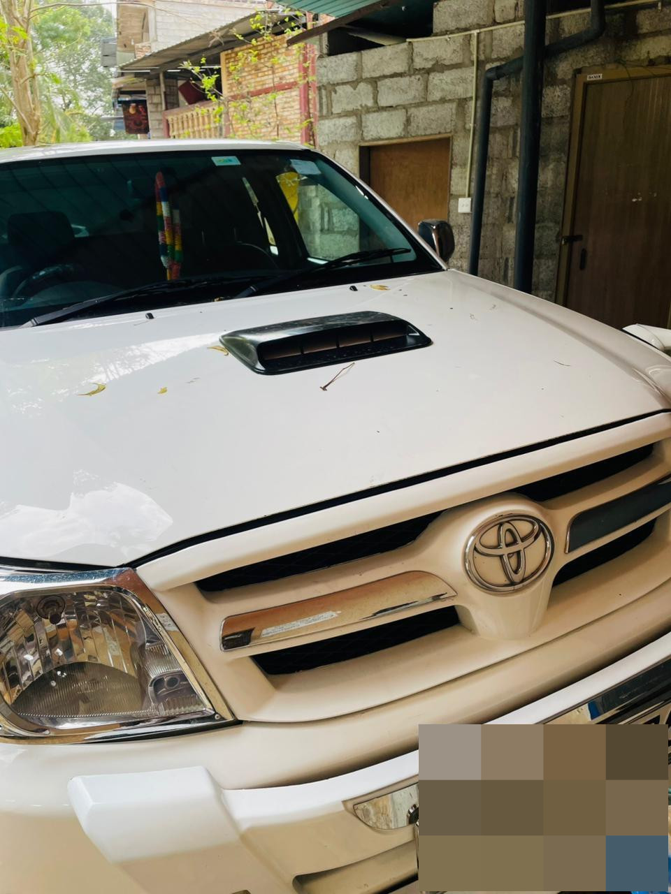 Toyota Hilux 2005 - பயன்படுத்தப்பட்டது சரக்கு போக்குவரத்து sale in Sri Lanka - patpat.lk