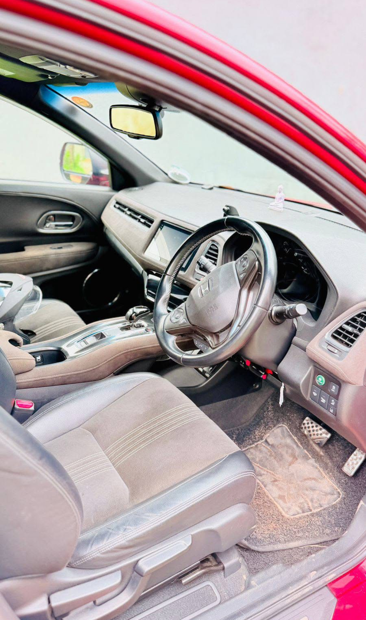 Honda Vezel 2018 - பயன்படுத்தப்பட்டது SUV sale in Sri Lanka - patpat.lk