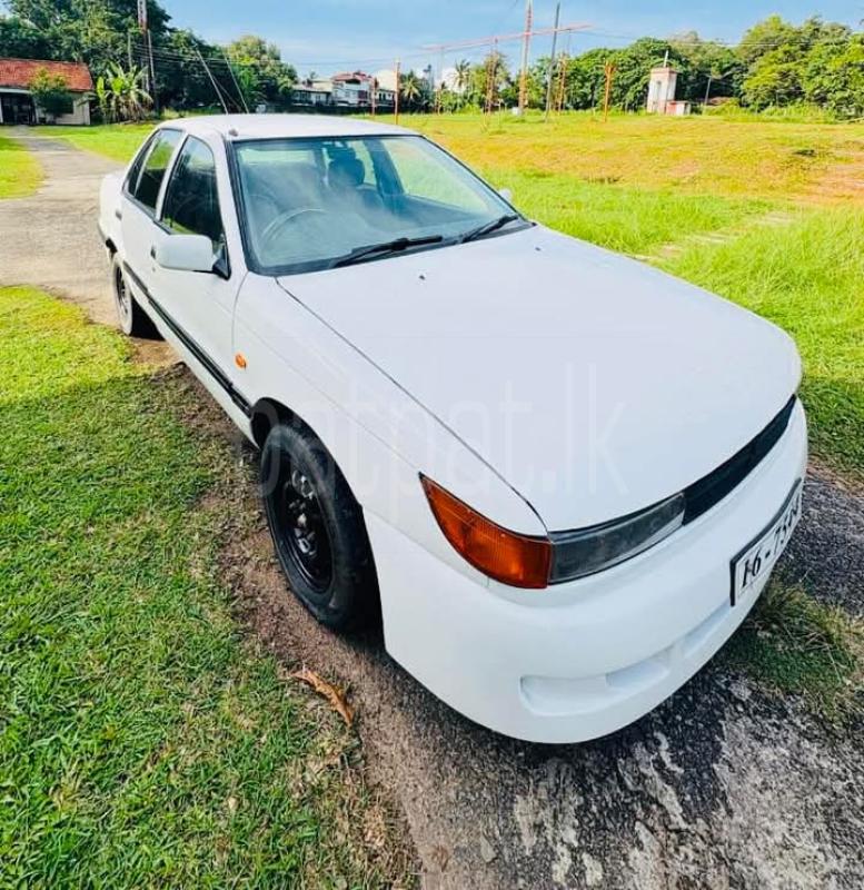 Mitsubishi Lancer 1989 - பயன்படுத்தப்பட்டது கார் sale in Sri Lanka - patpat.lk