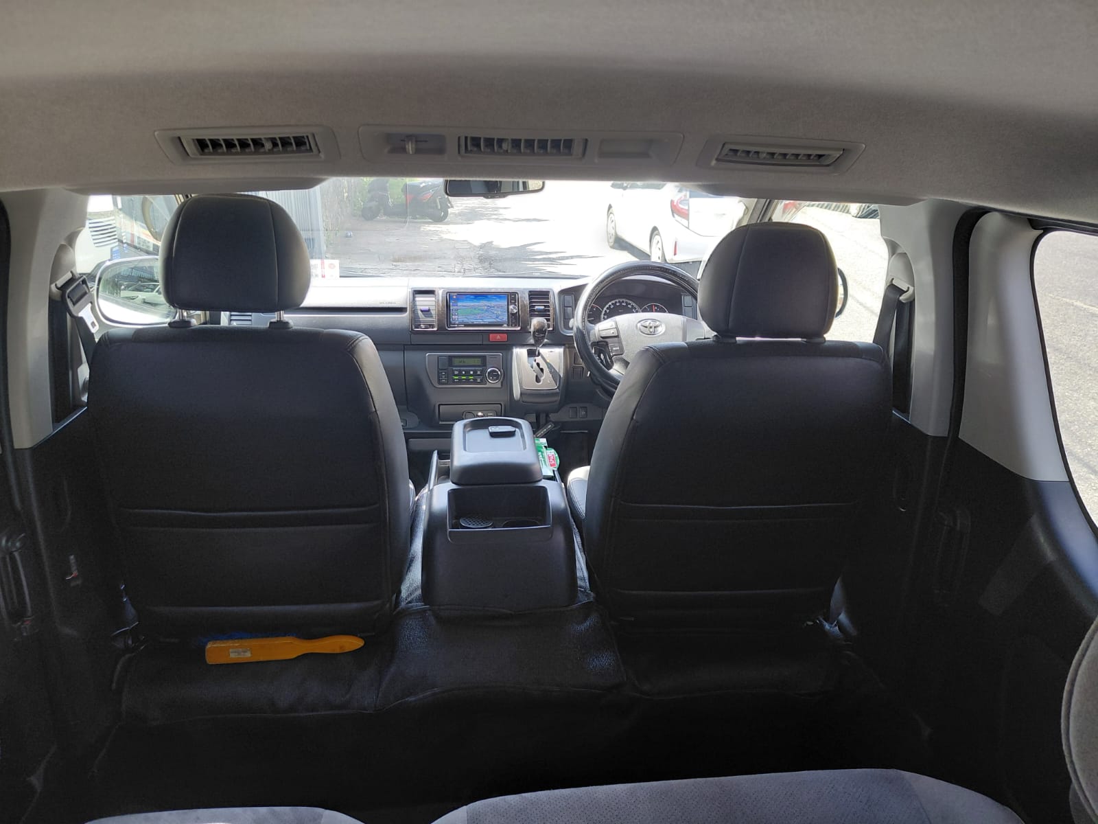 Toyota Hiace 2017 - Used Van sale in Sri Lanka - patpat.lk