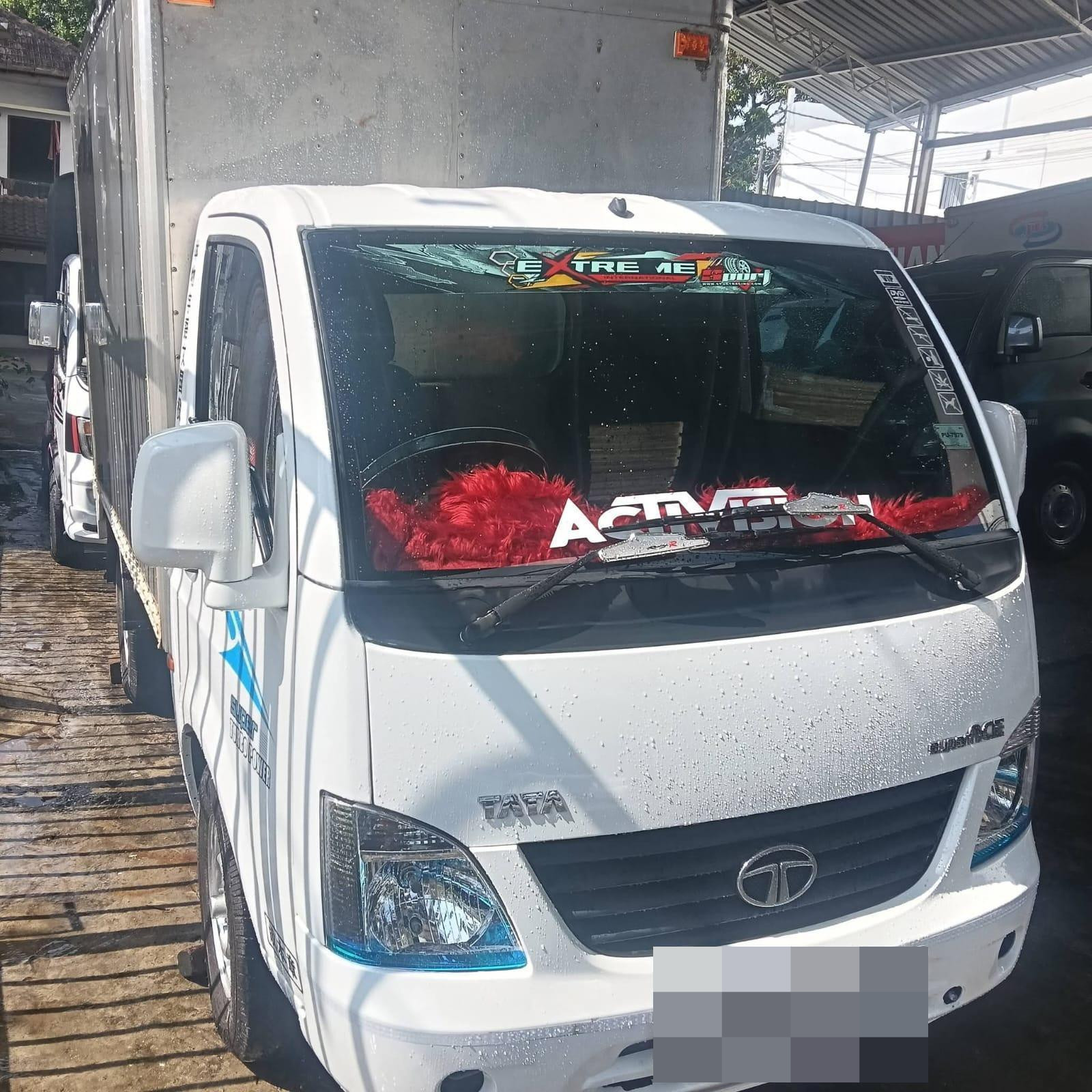 Tata EX 2 2012 ads-image-1