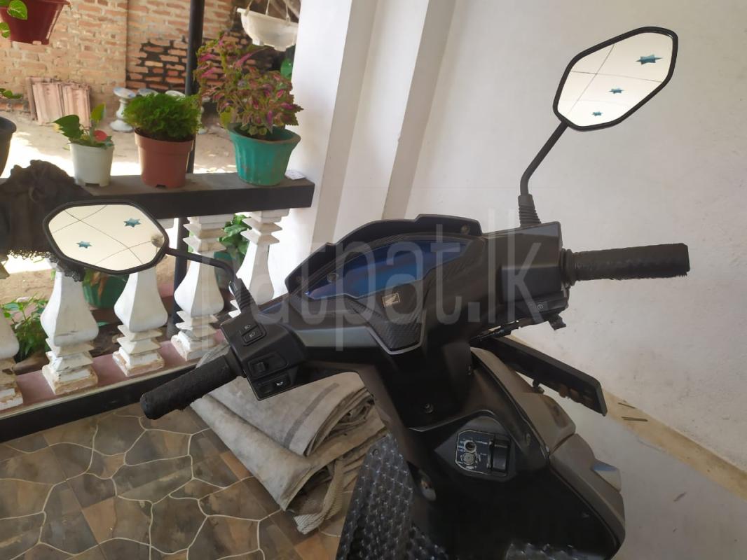 Advertisement image 1