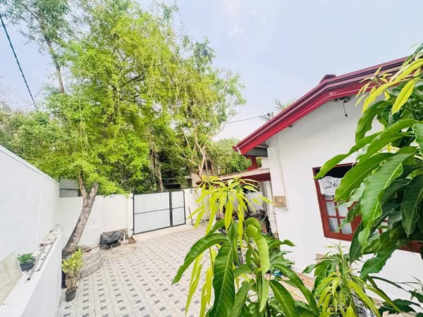 House for Sale in Athurugiriya