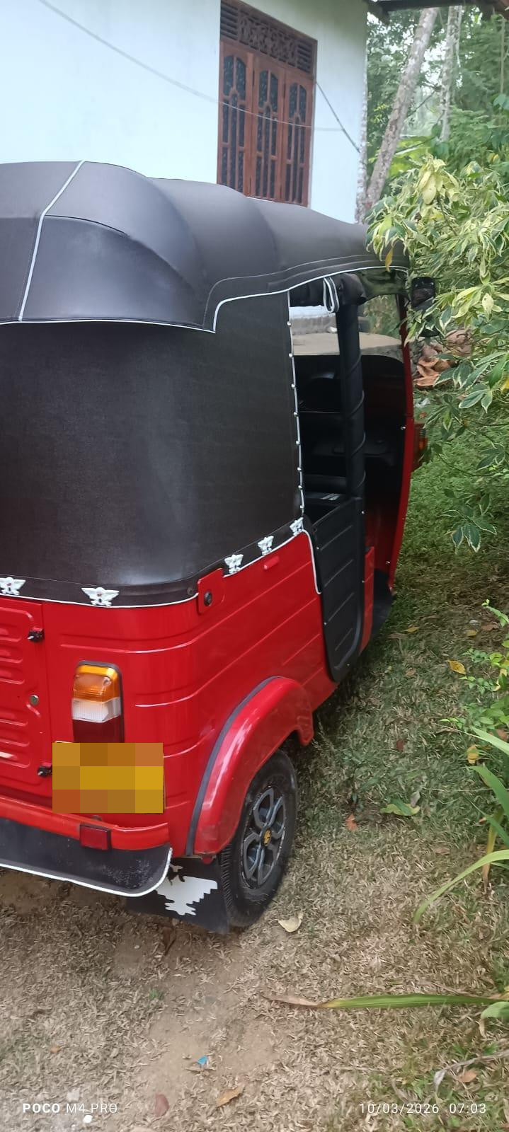Bajaj Three Wheel 2011 - Used Three wheeler sale in Sri Lanka - patpat.lk