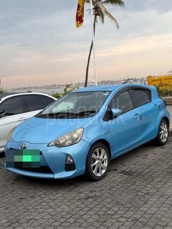Toyota Aqua 2012 - பயன்படுத்தப்பட்டது கார் sale in Sri Lanka - patpat.lk