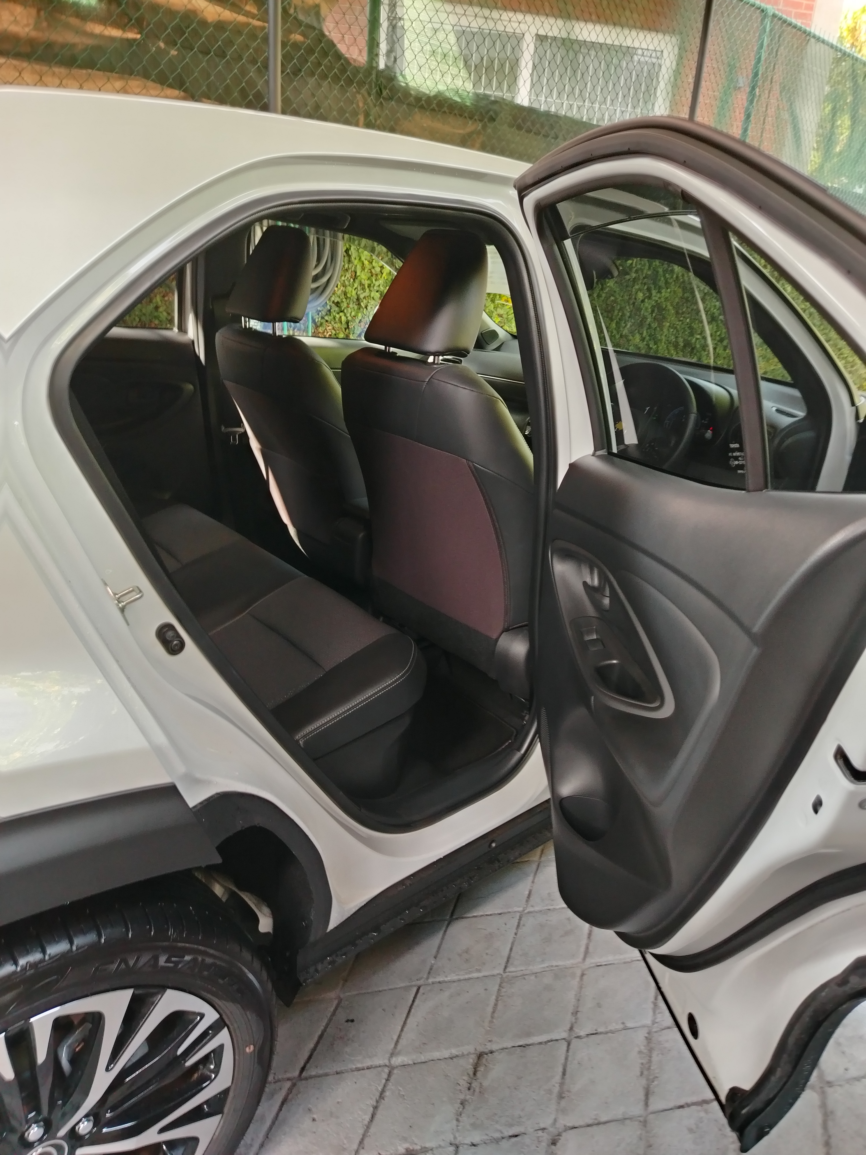 Toyota Yaris Cross 2024 - Reconditioned SUV sale in Sri Lanka - patpat.lk