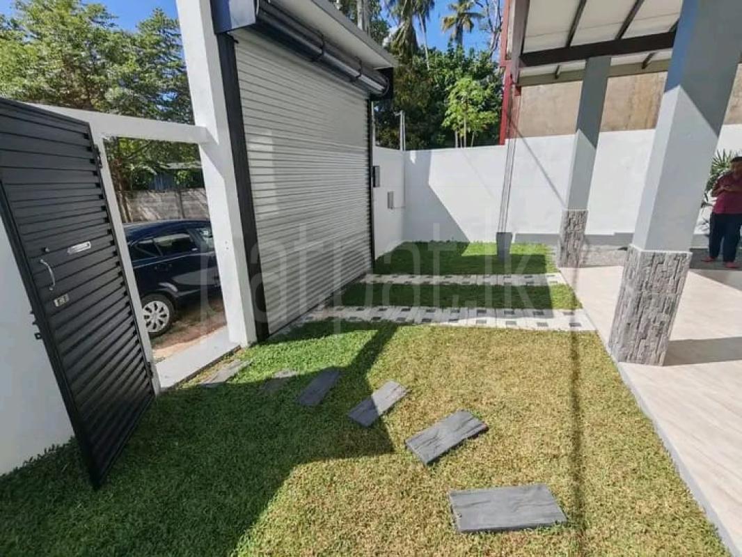 Advertisement image 6