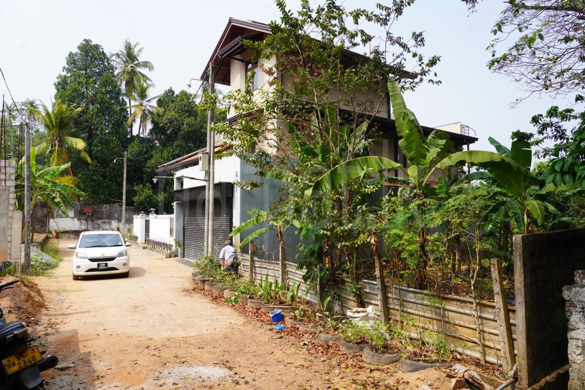 Residential Land for Sale in Kadawatha
