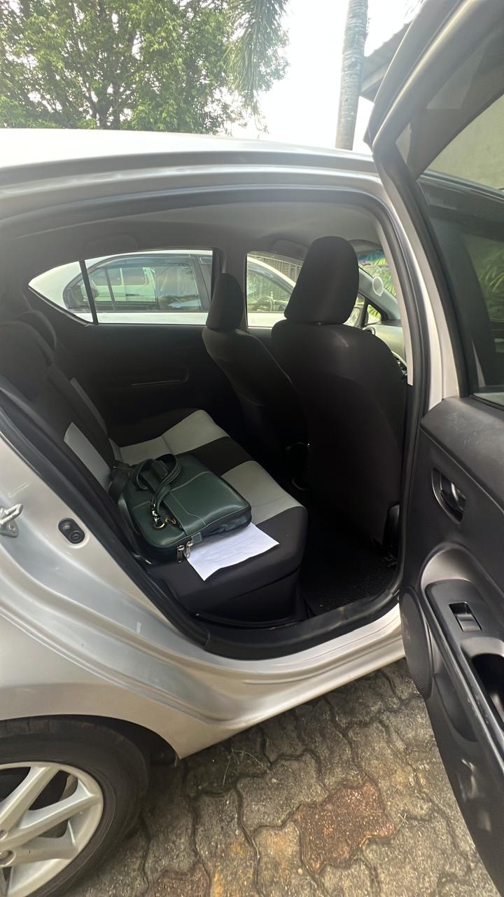 Toyota Aqua 2013 - பயன்படுத்தப்பட்டது கார் sale in Sri Lanka - patpat.lk