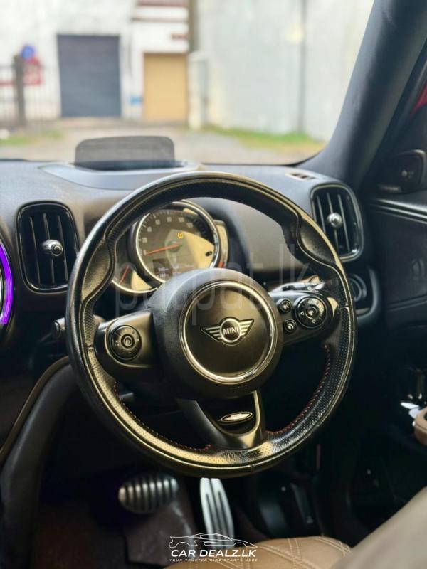 Advertisement image 6