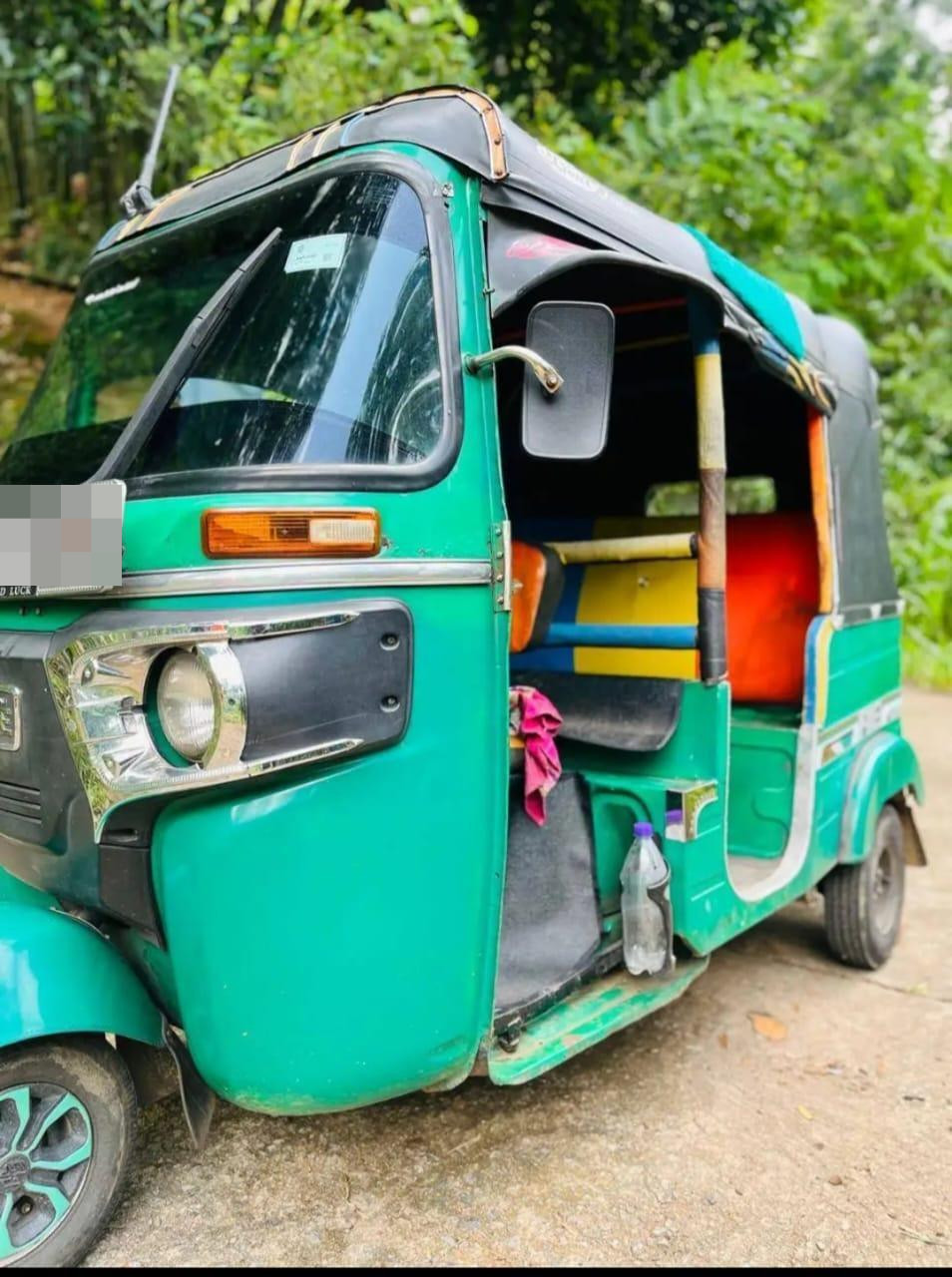 Bajaj 4 stroke 2015 - பயன்படுத்தப்பட்டது முச்சக்கர வண்டி sale in Sri Lanka - patpat.lk