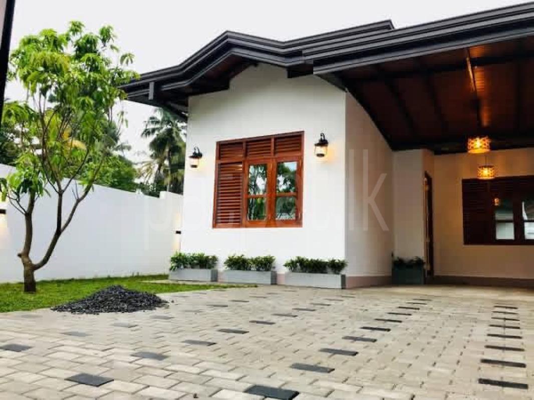 House for Sale in Meegoda