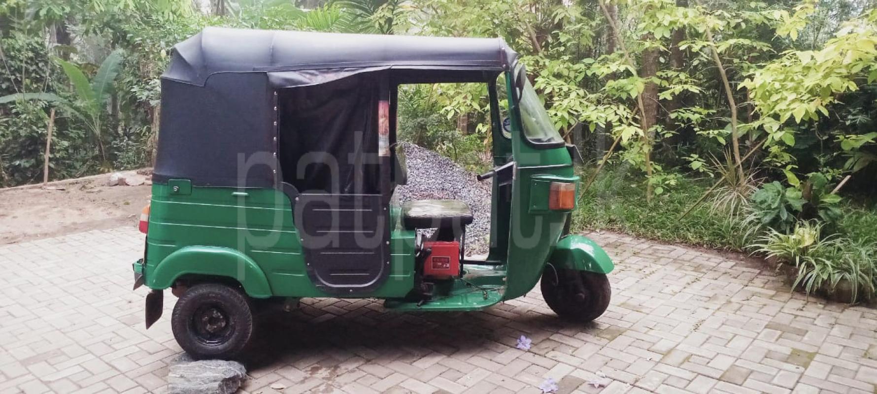 Bajaj Three Wheel 2011 - Used Three wheeler sale in Sri Lanka - patpat.lk