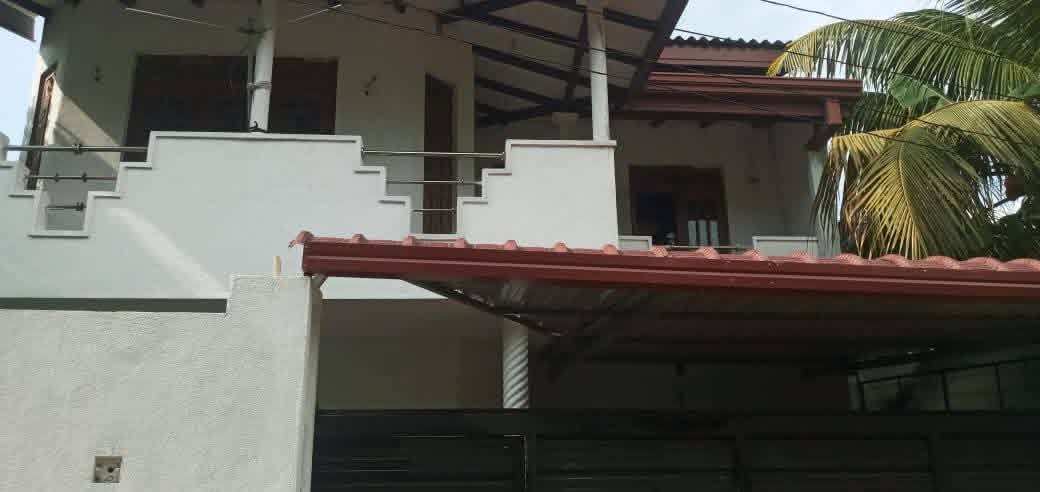 House for Sale in Batuwatta