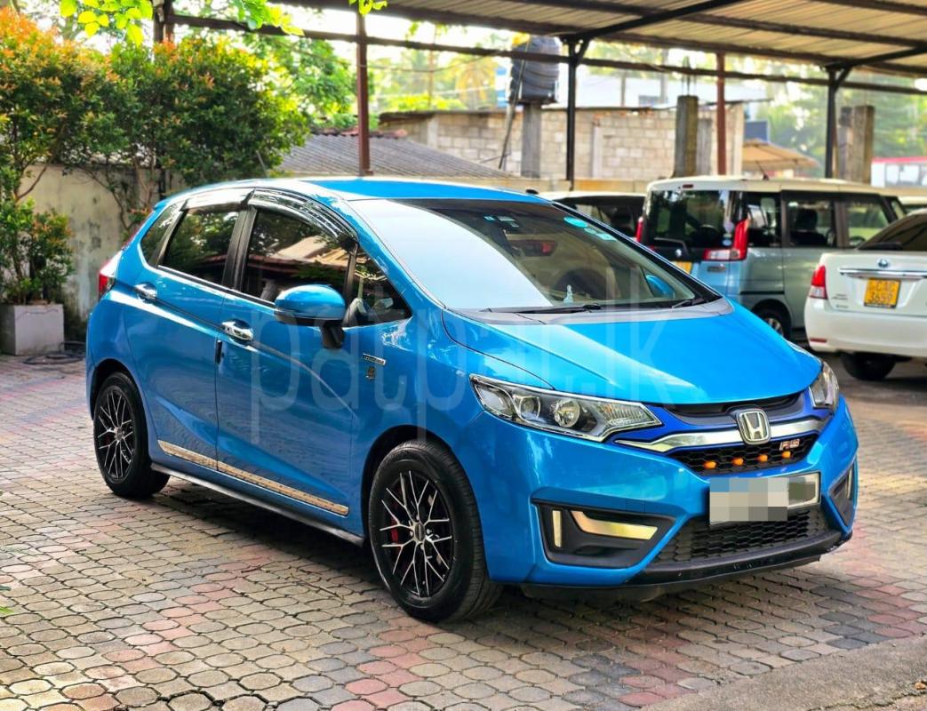 Advertisement image 3