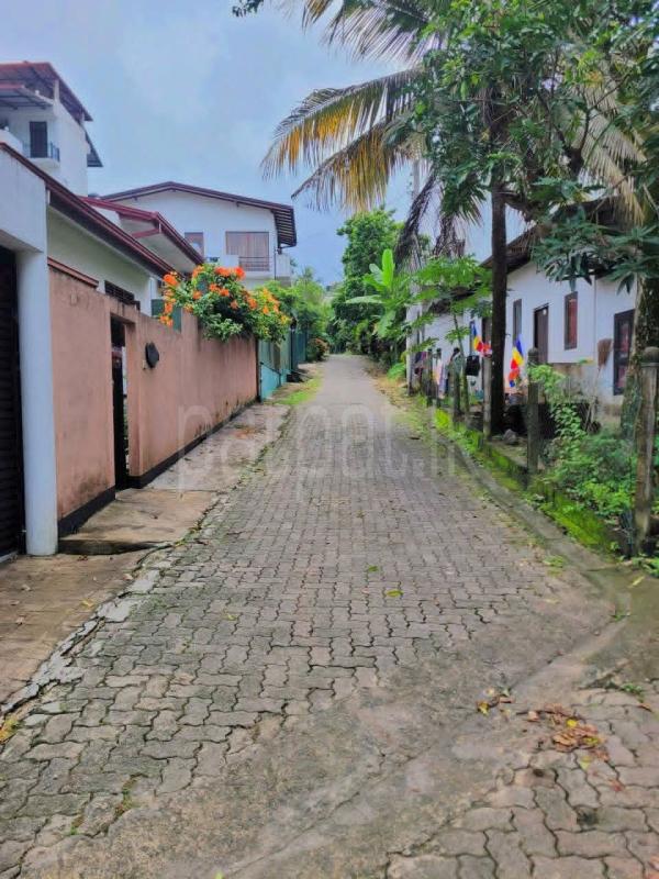 Residential Land for Sale in Athurugiriya