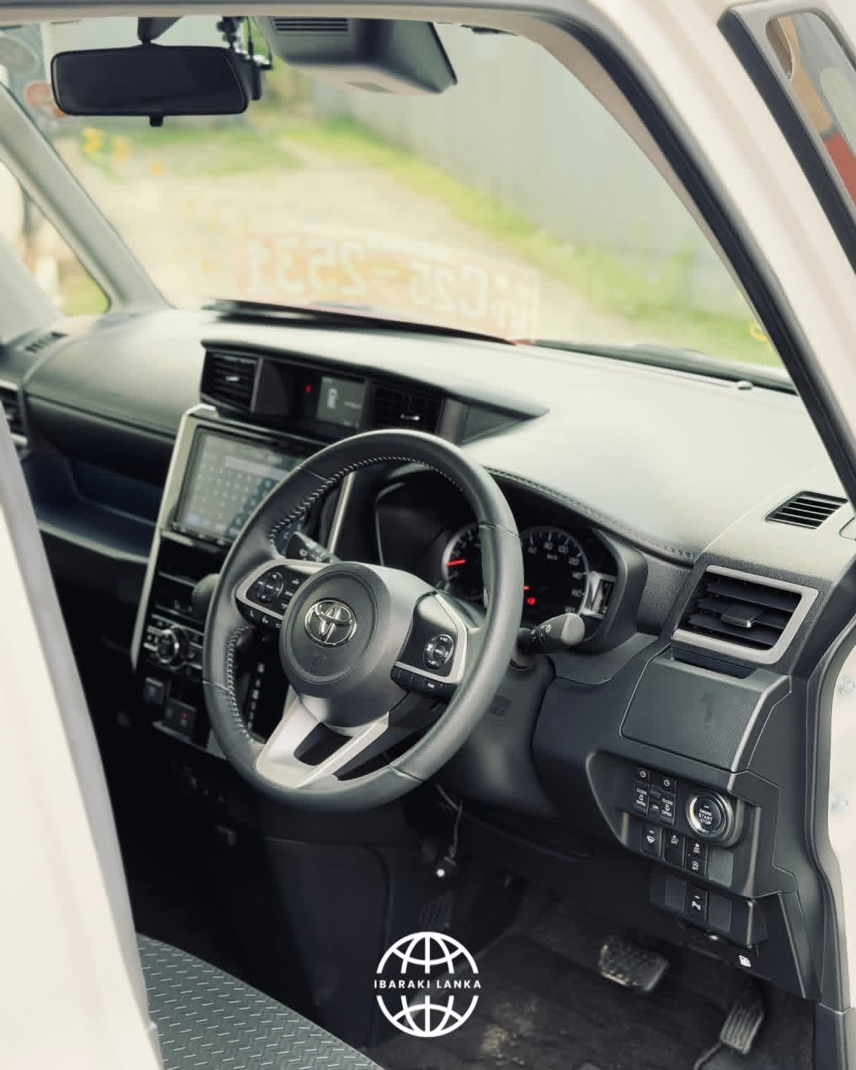 Toyota Roomy 2023 - பயன்படுத்தப்பட்டது வேன் sale in Sri Lanka - patpat.lk