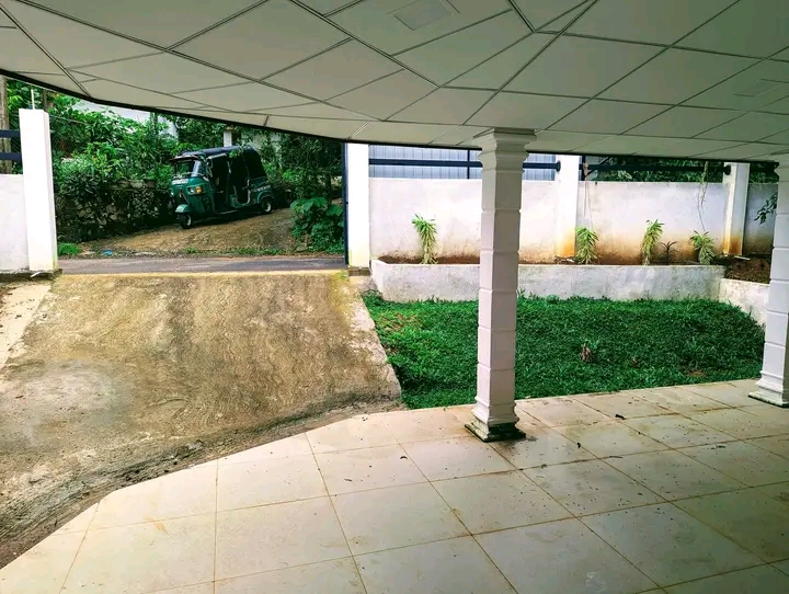 House for Sale in Mirigama