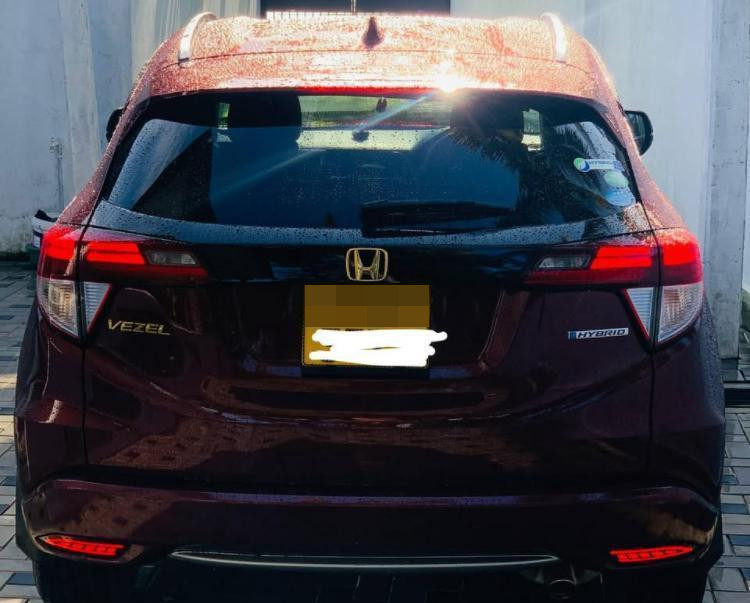 Honda Vezel 2014 - பயன்படுத்தப்பட்டது SUV sale in Sri Lanka - patpat.lk