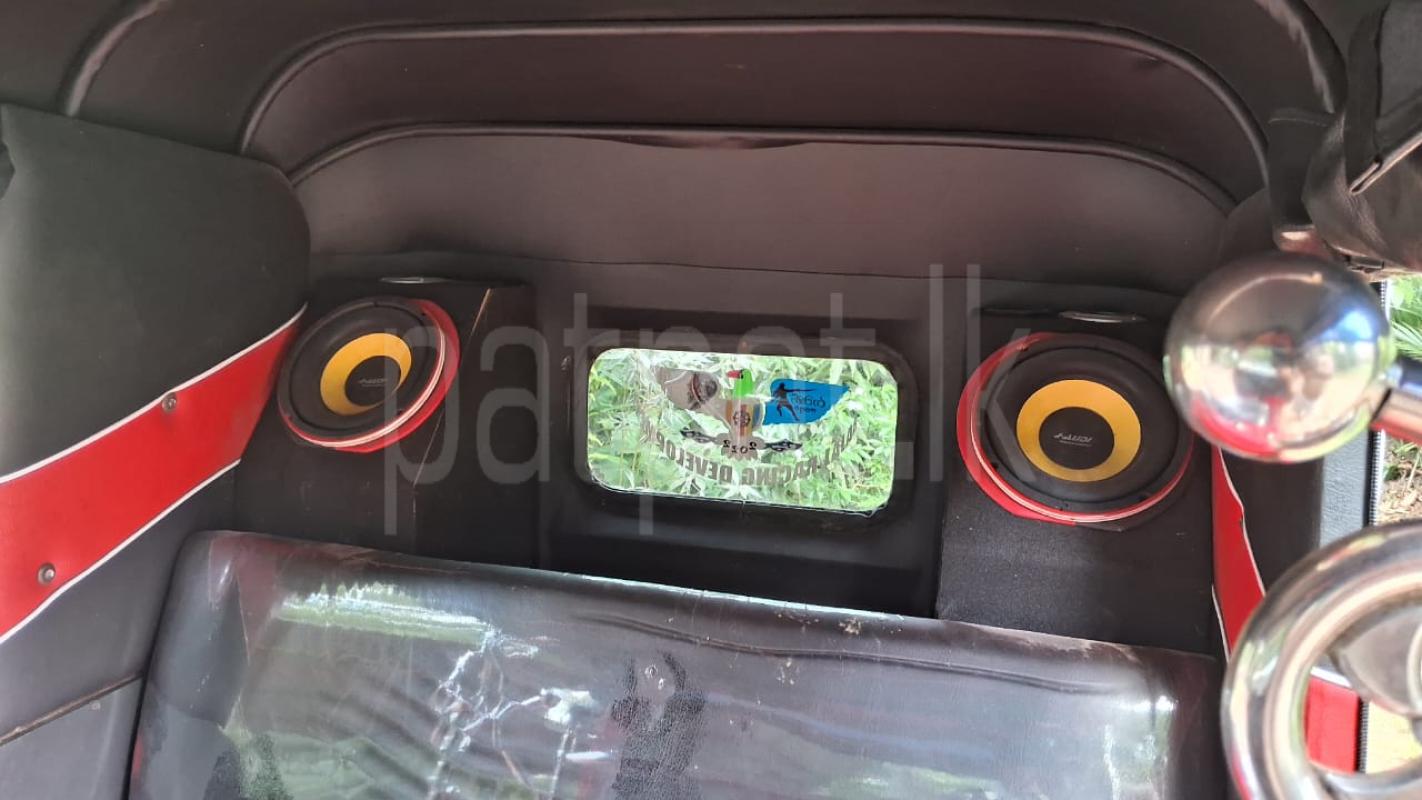 Bajaj Three Wheel 2009 - Used Three wheeler sale in Sri Lanka - patpat.lk