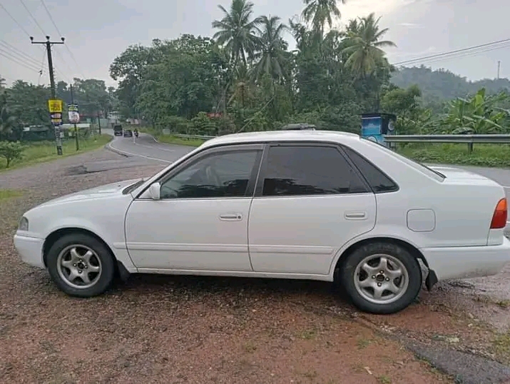 Toyota Sprinter 2000 - Used Car sale in Sri Lanka - patpat.lk