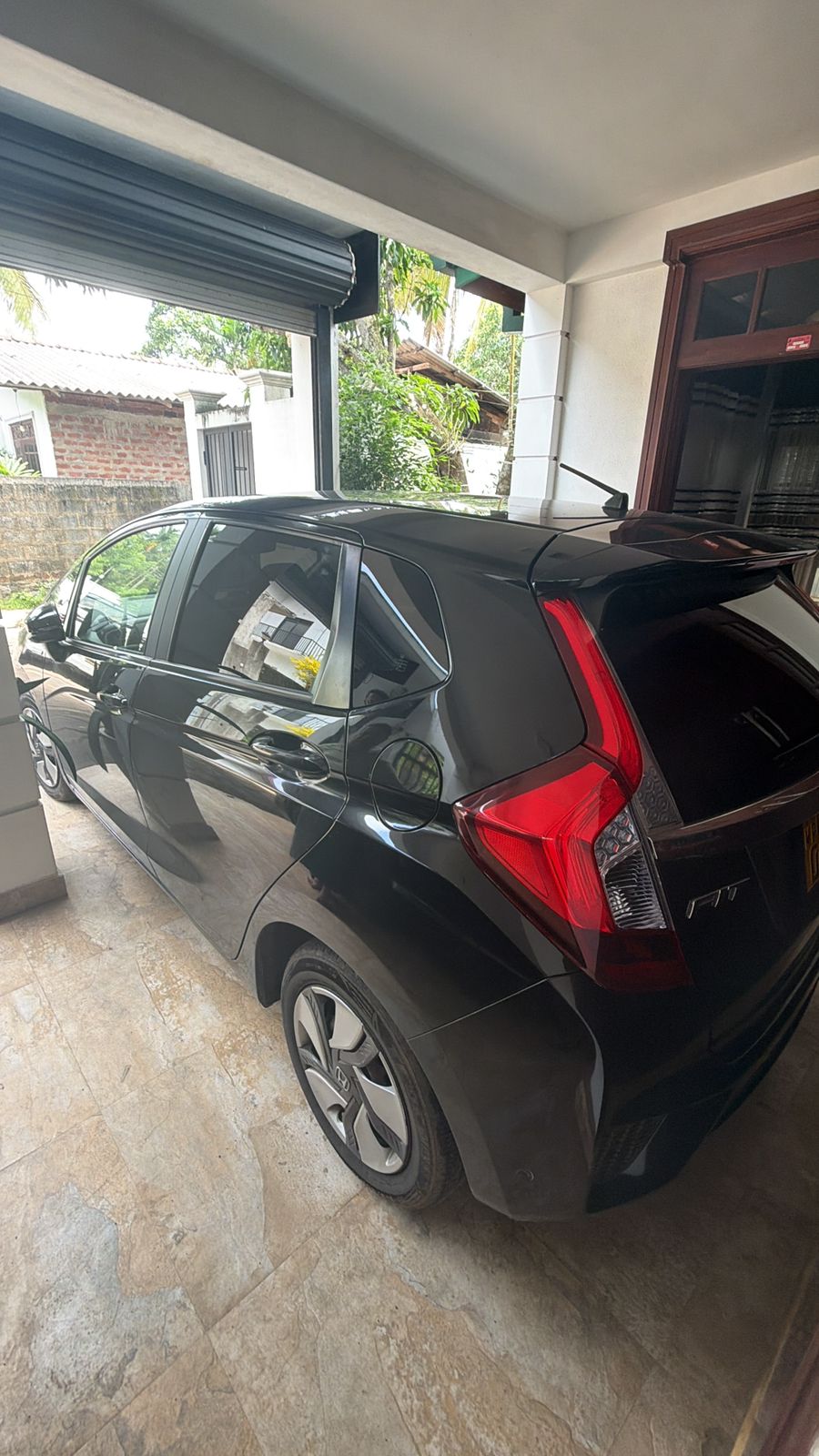 Honda Fit 2014 - பயன்படுத்தப்பட்டது கார் sale in Sri Lanka - patpat.lk