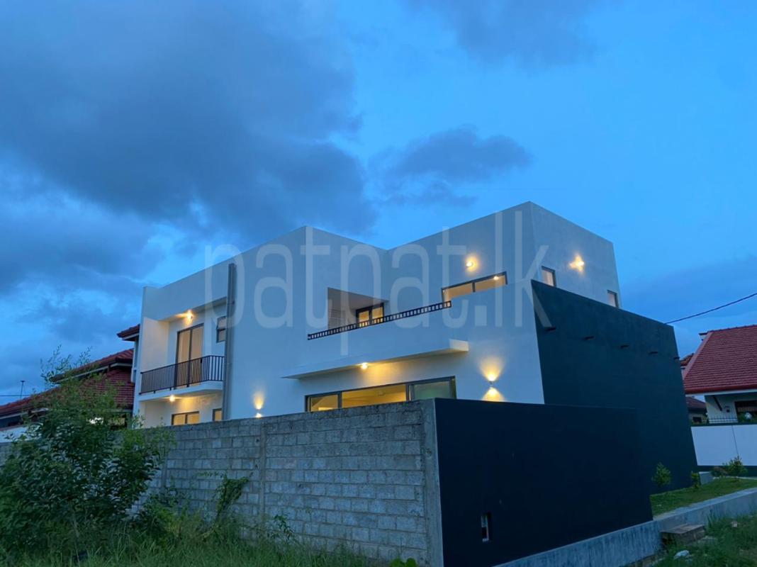 House for Sale in Negombo ads-image-1