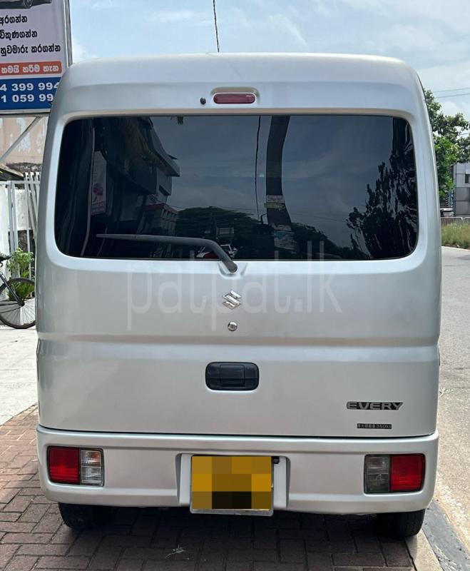 Advertisement image 4