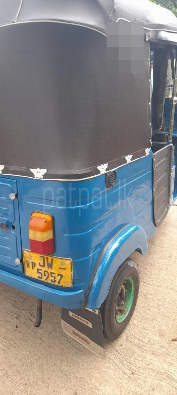 Bajaj 2 stroke 2005 - பயன்படுத்தப்பட்டது முச்சக்கர வண்டி sale in Sri Lanka - patpat.lk