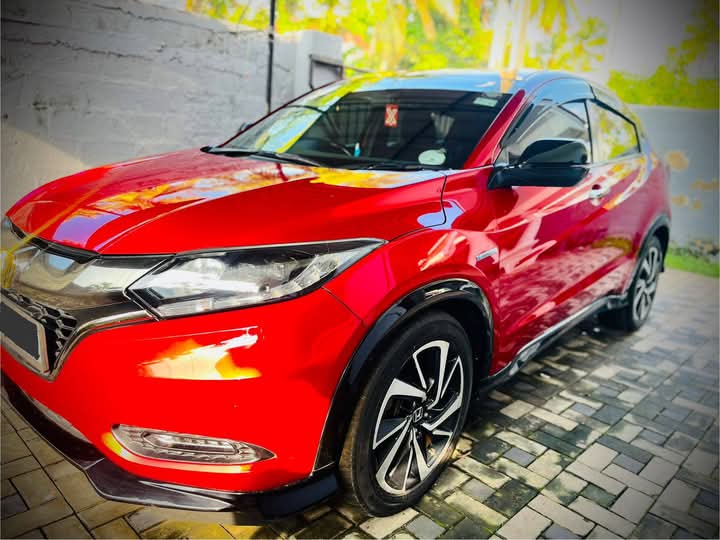 Honda Vezel 2017 - பயன்படுத்தப்பட்டது SUV sale in Sri Lanka - patpat.lk