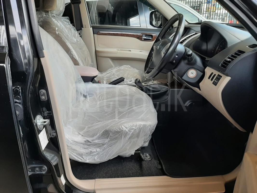 Advertisement image 6