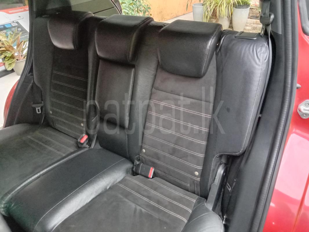 Advertisement image 6