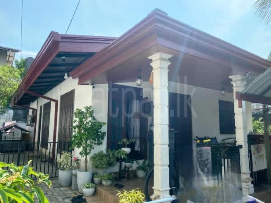 House for Sale in Kahathuduwa