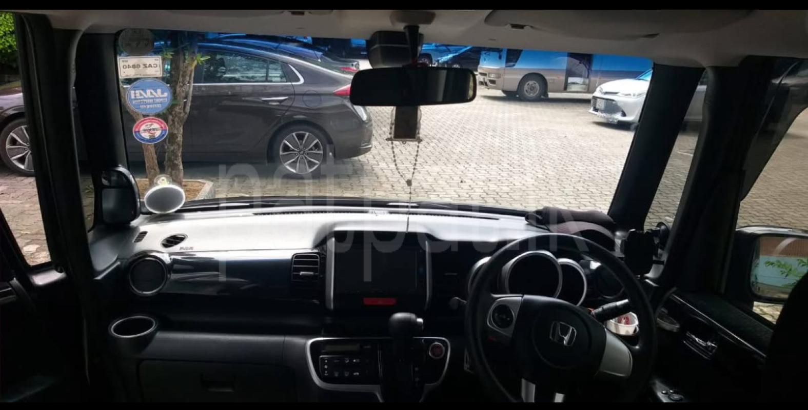 Honda N BOX 2016 - பயன்படுத்தப்பட்டது கார் sale in Sri Lanka - patpat.lk