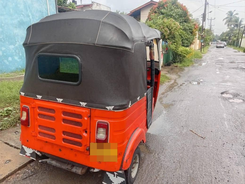 Bajaj Three Wheel 2007 - பயன்படுத்தப்பட்டது முச்சக்கர வண்டி sale in Sri Lanka - patpat.lk