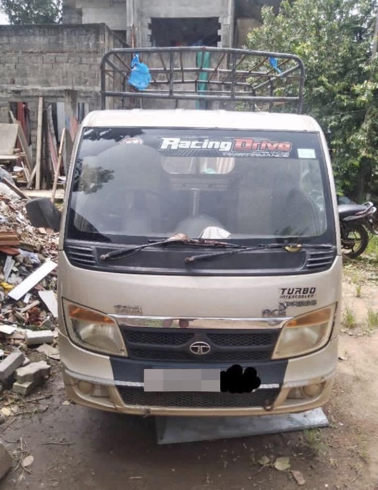 Tata EX 2 2015 - Used Truck sale in Sri Lanka - patpat.lk