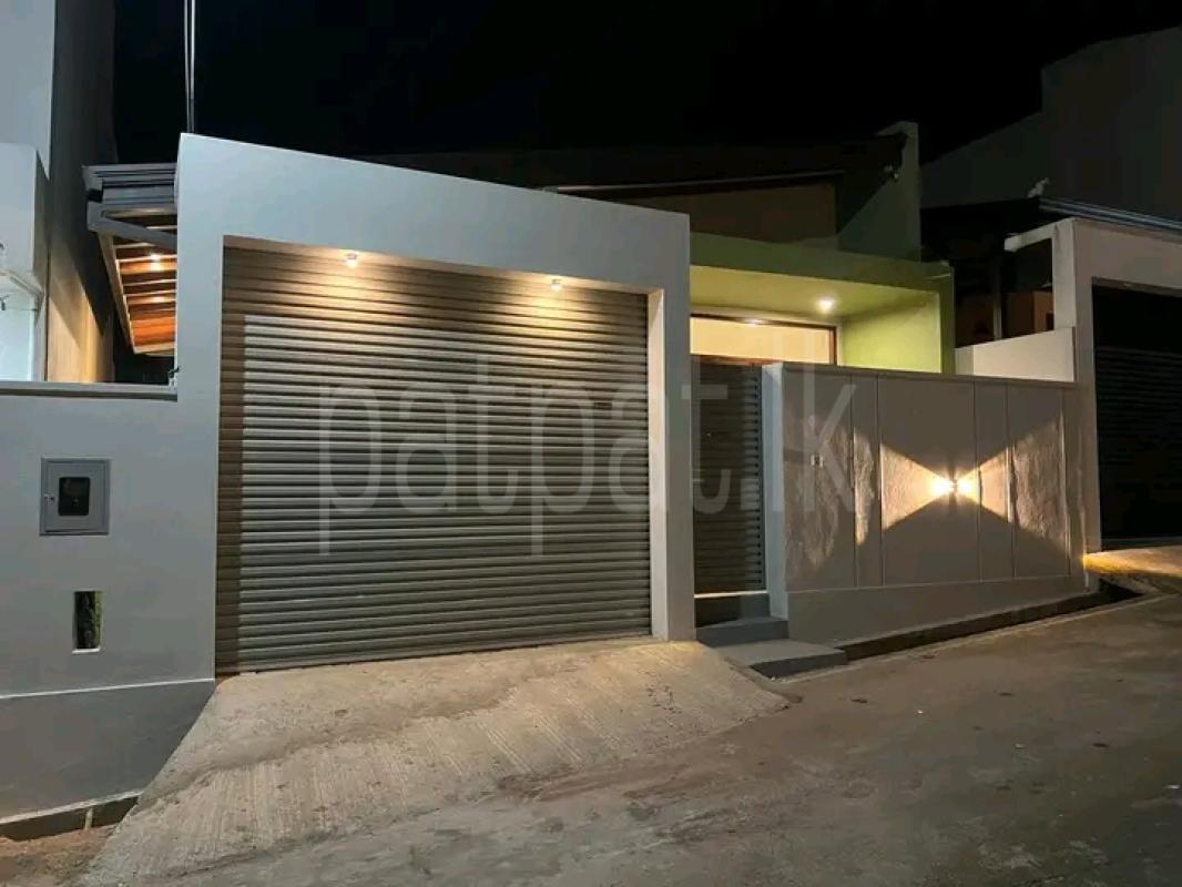 House for Sale in Polgasowita