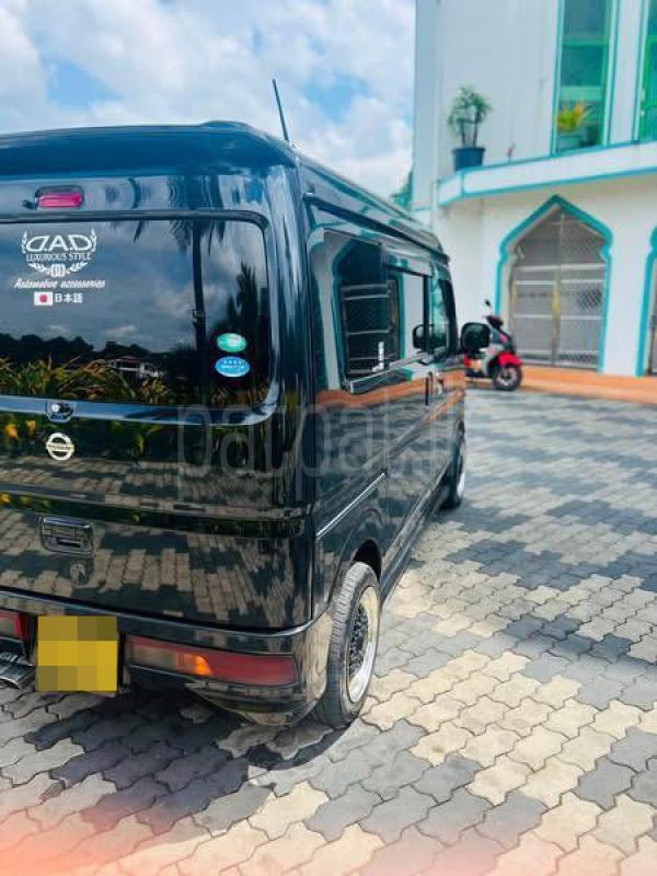Nissan NV100 2017 - Used Van sale in Sri Lanka - patpat.lk