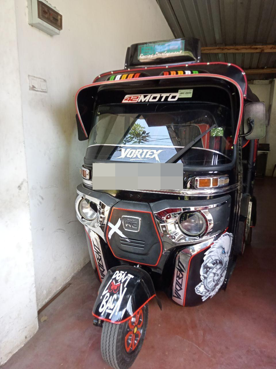 Bajaj 4 stroke 2015 - Used Three wheeler sale in Sri Lanka - patpat.lk