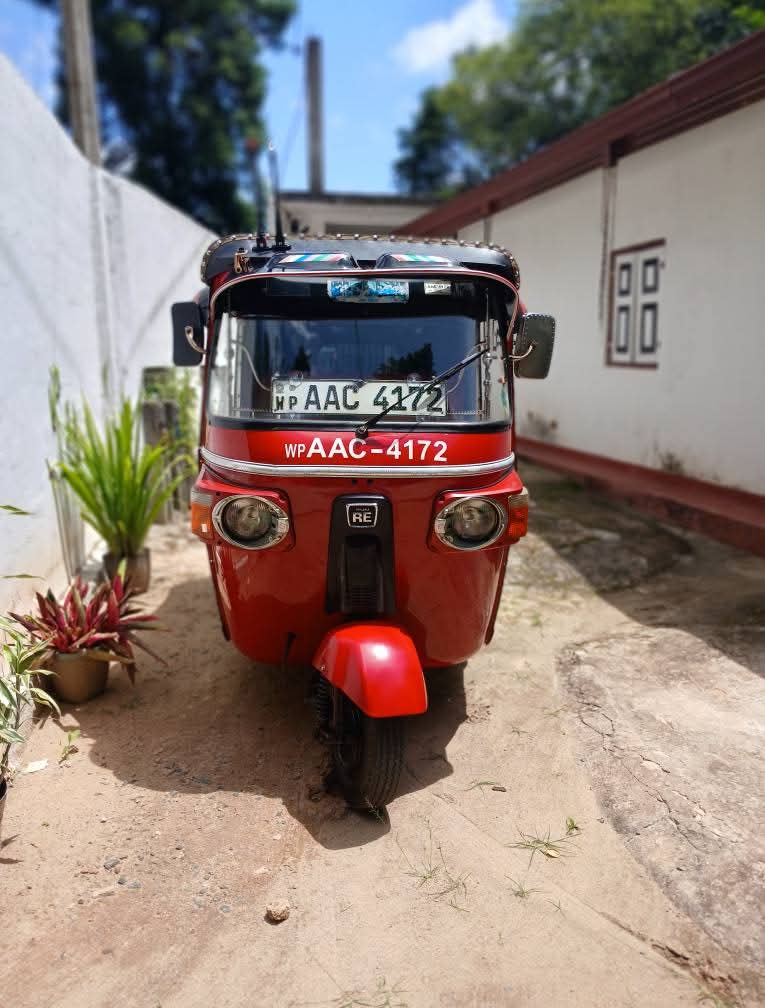 Bajaj 4 stroke 2012 - භාවිතා කරන ලද ත්‍රිරෝද රථය sale in Sri Lanka - patpat.lk