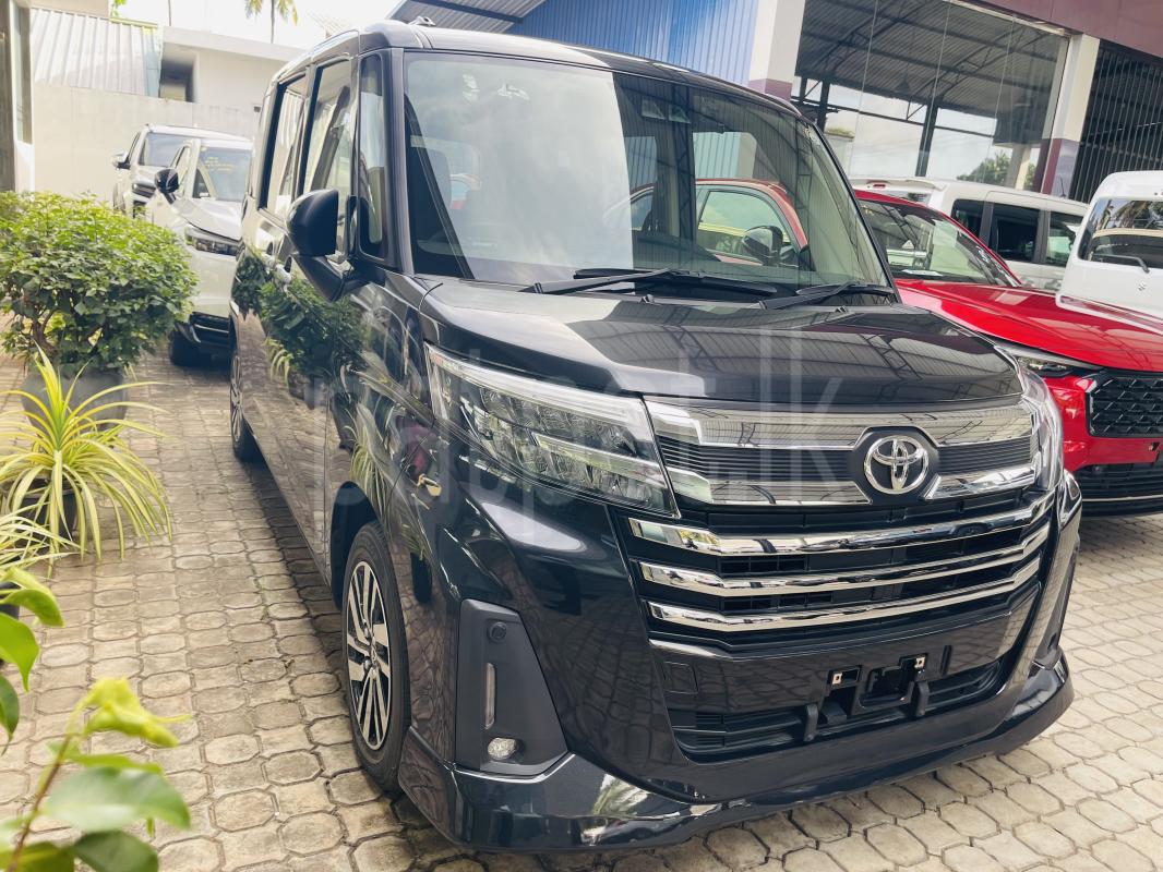 Toyota Roomy 2023 - பயன்படுத்தப்பட்டது வேன் sale in Sri Lanka - patpat.lk