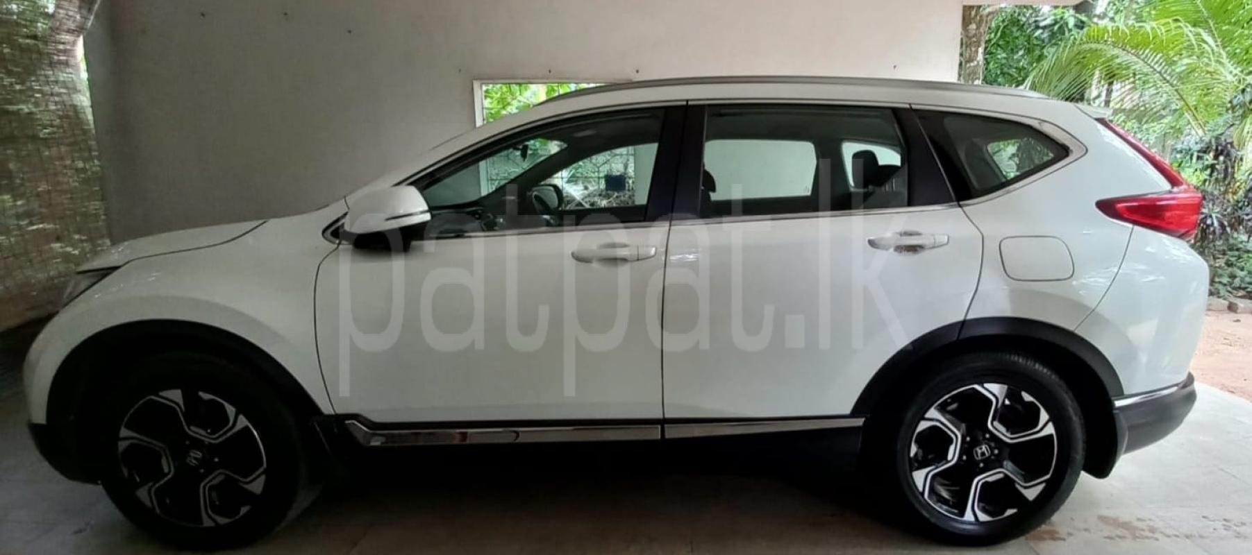 Honda CRV 2018 - பயன்படுத்தப்பட்டது SUV sale in Sri Lanka - patpat.lk