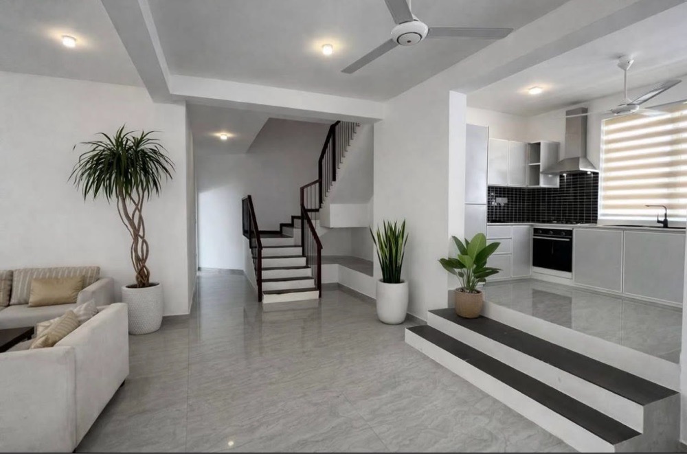 House for Sale in Pelawatta